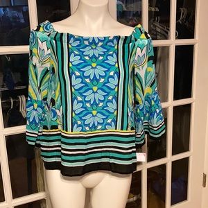 Off shoulder graphic blouse